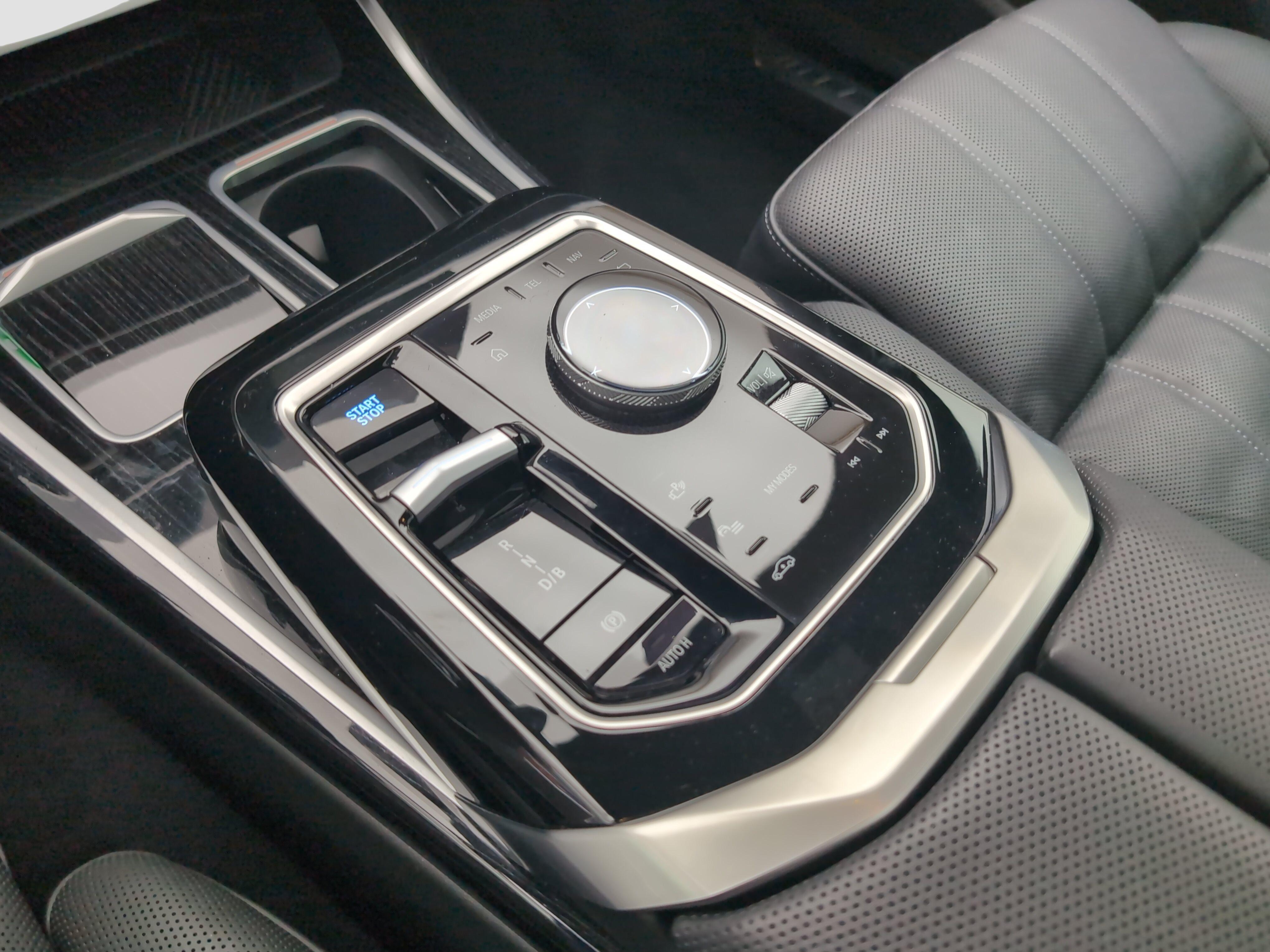 BMW i7 – Bild 12