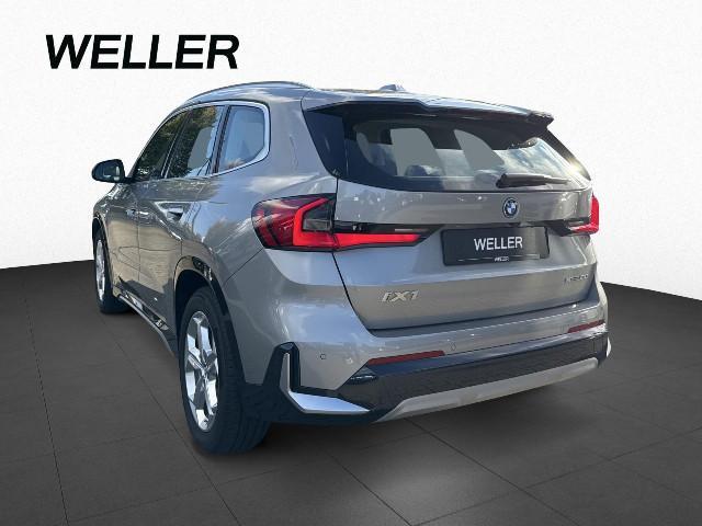 BMW iX1 – Bild 3