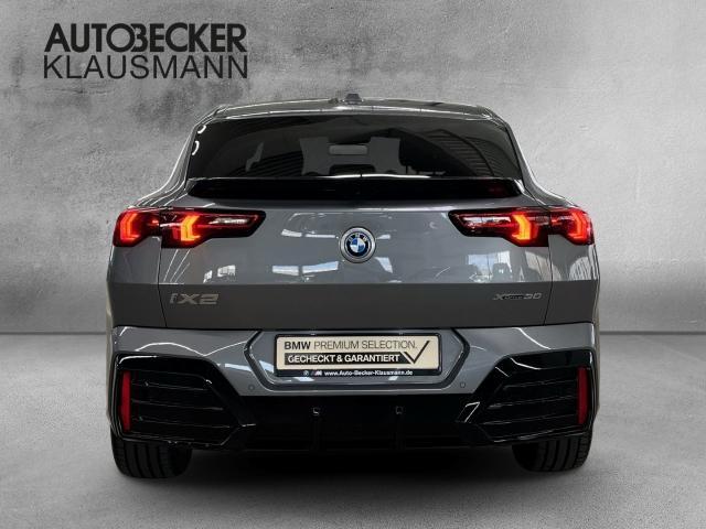 BMW iX2 – Bild 17