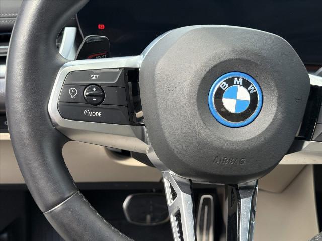 BMW iX1 – Bild 13