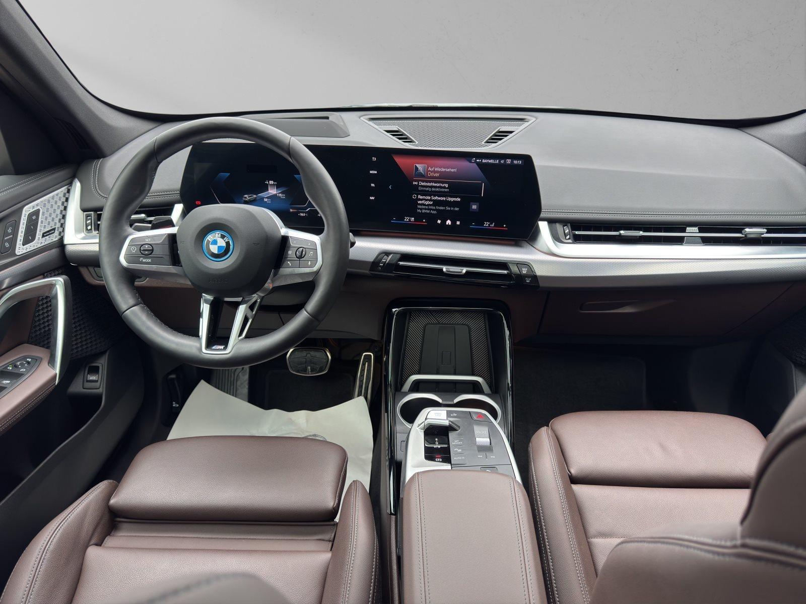 BMW iX1 – Bild 15