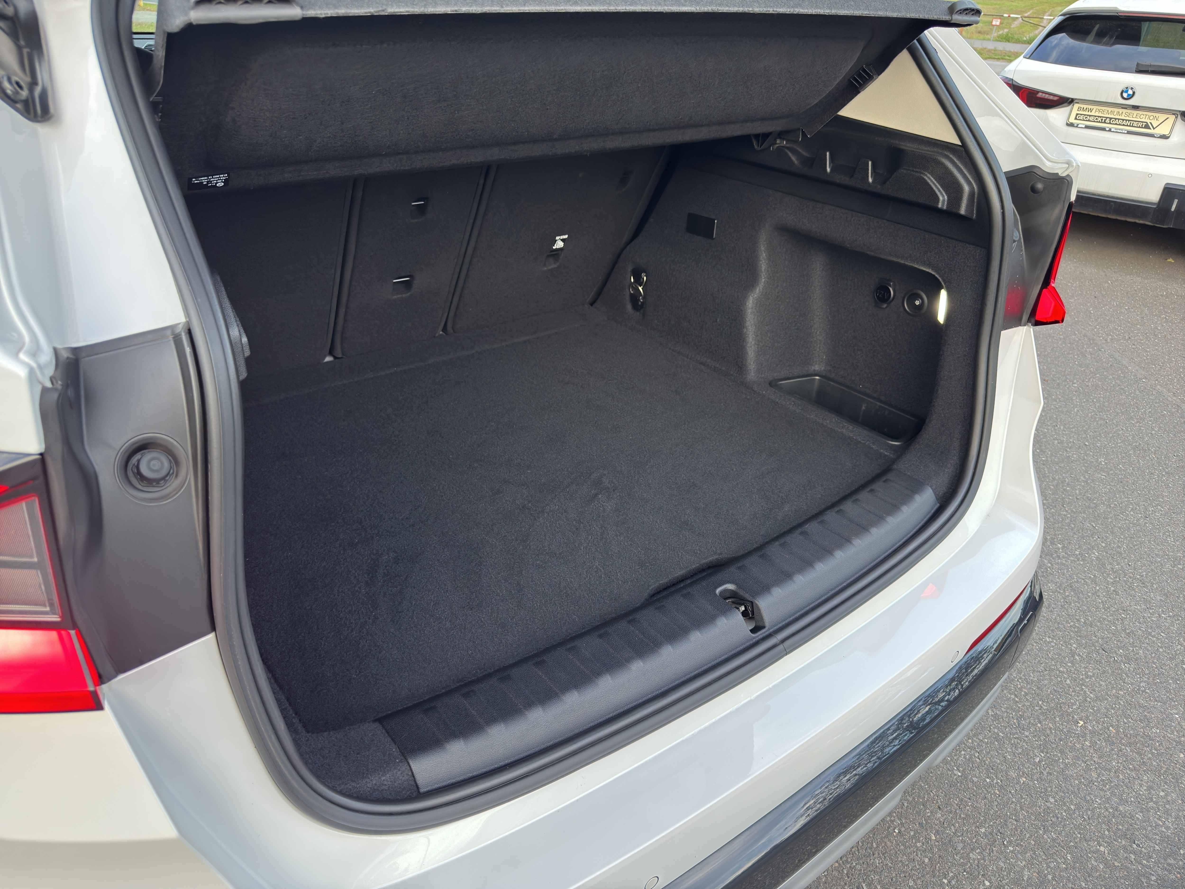 BMW iX1 – Bild 12