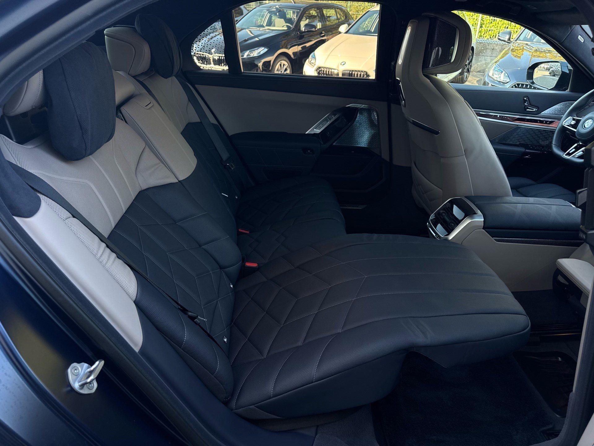 BMW i7 – Bild 14