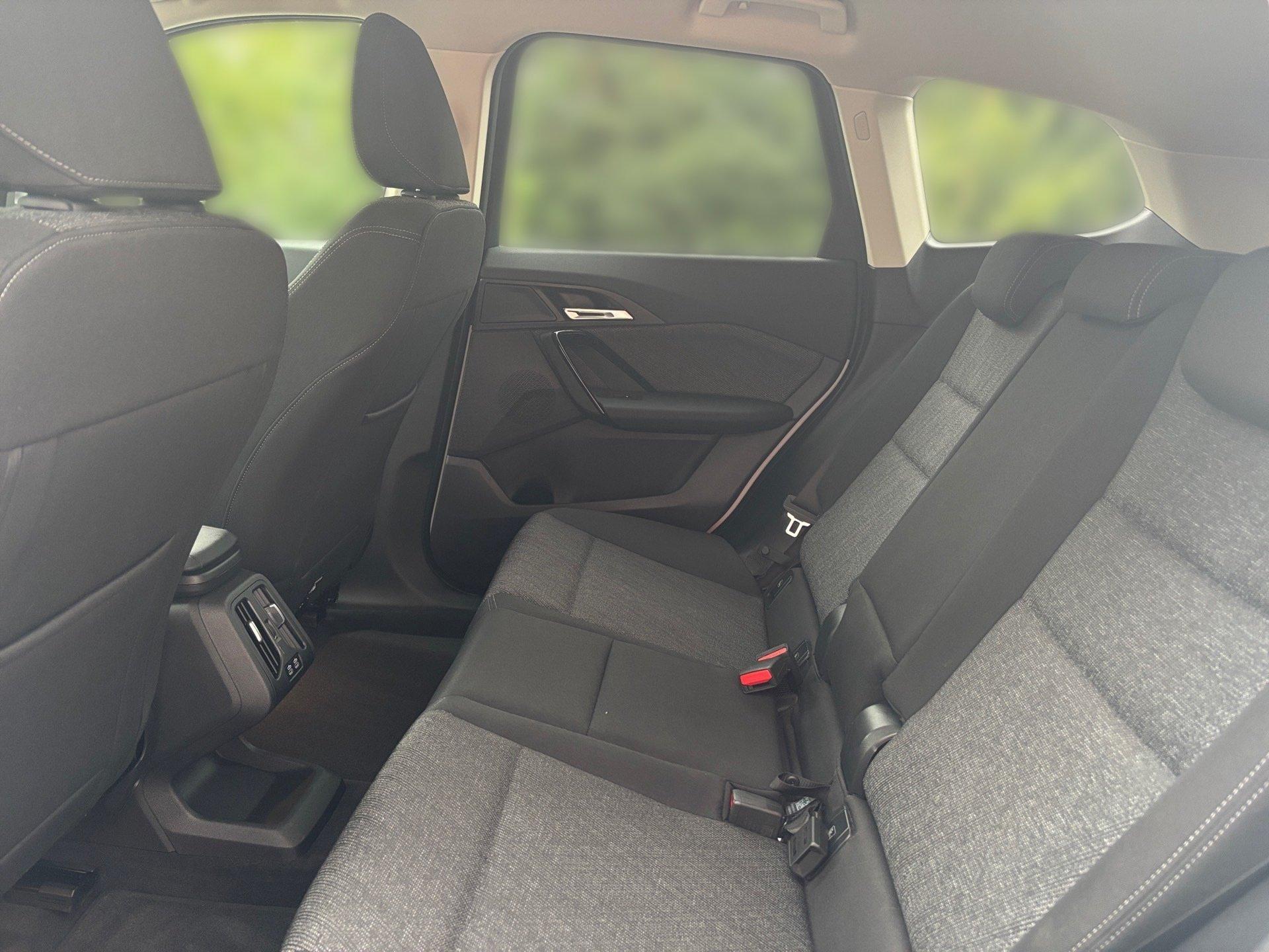 BMW iX1 – Bild 13