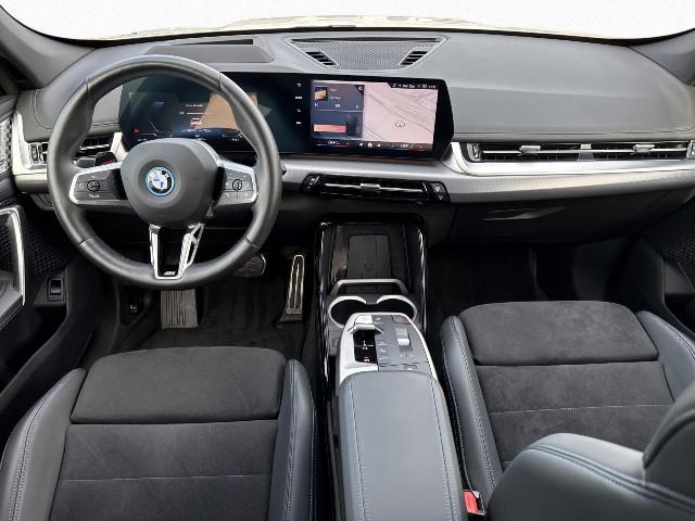 BMW iX1 – Bild 9