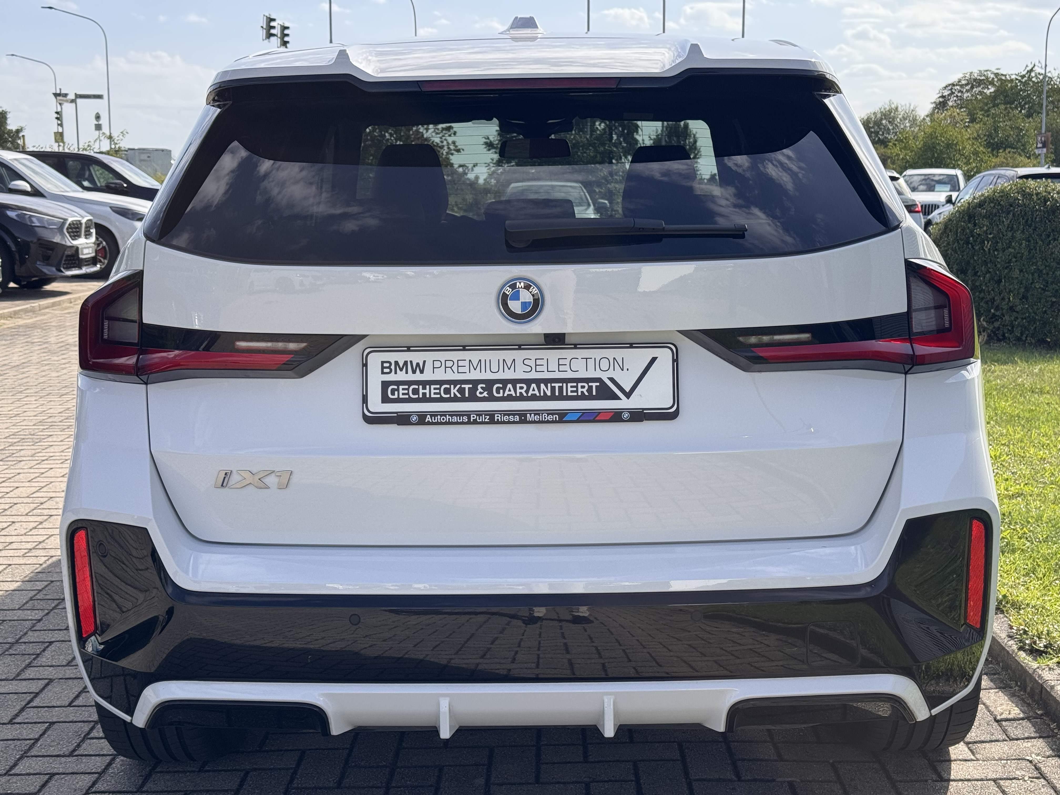 BMW iX1 – Bild 8