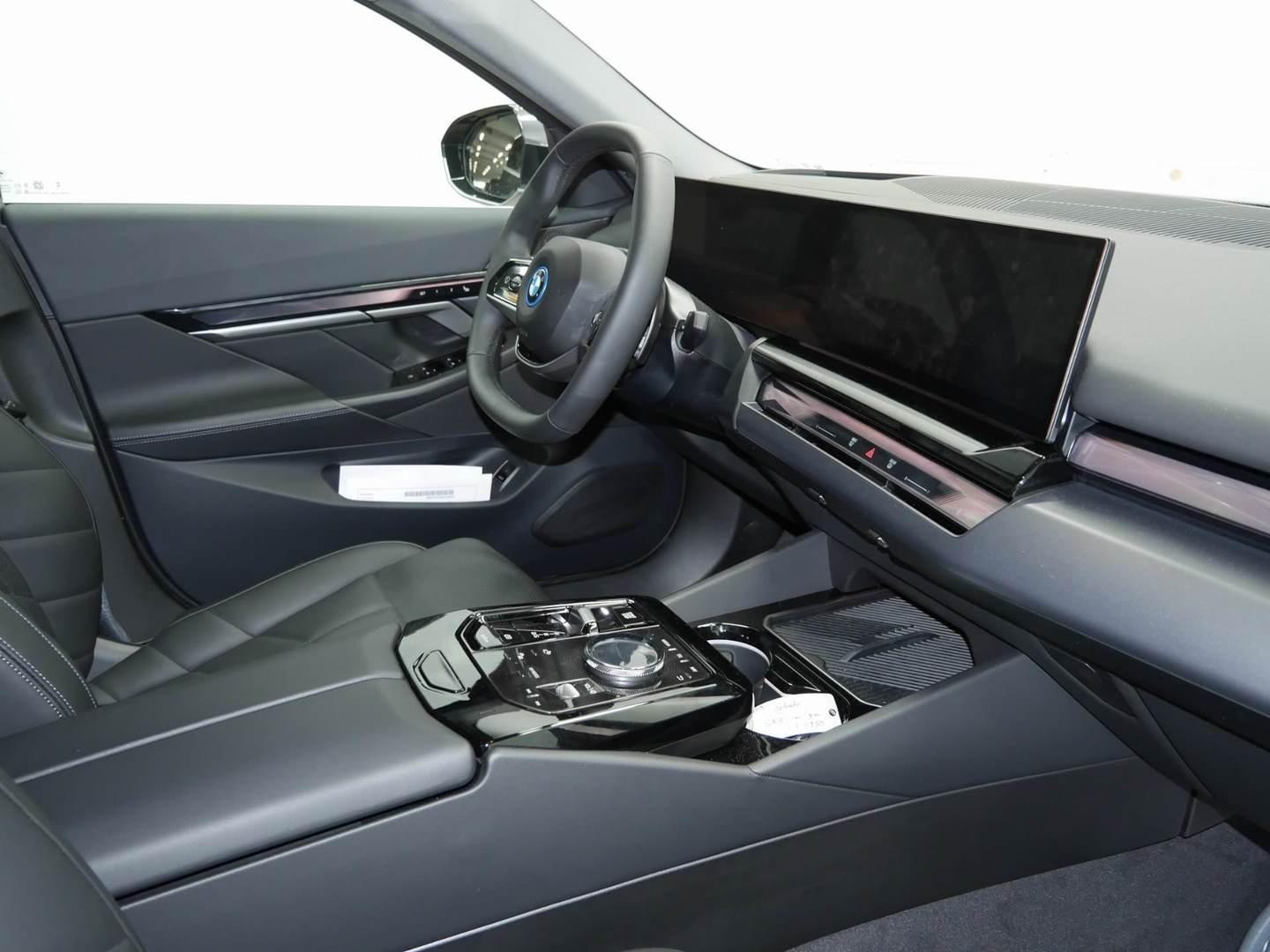 BMW 5er – Bild 25