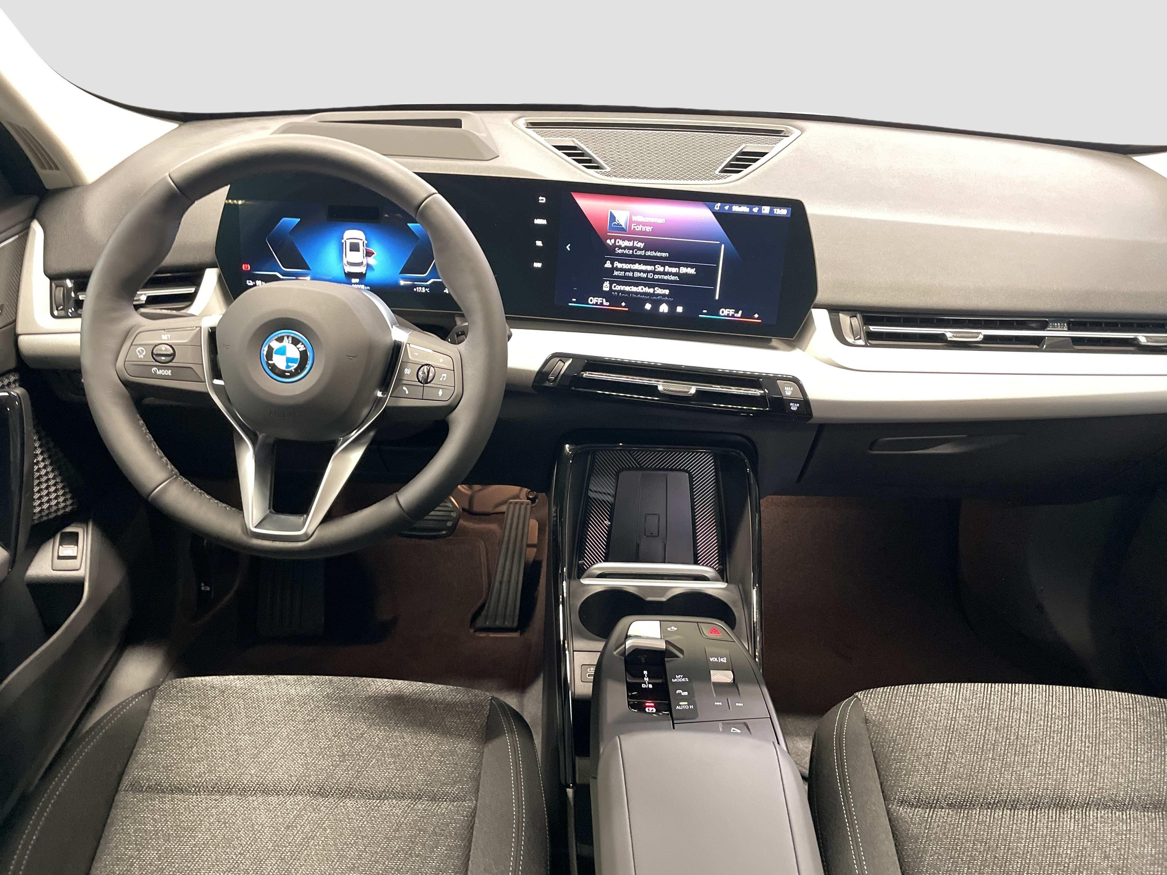 BMW iX1 – Bild 11