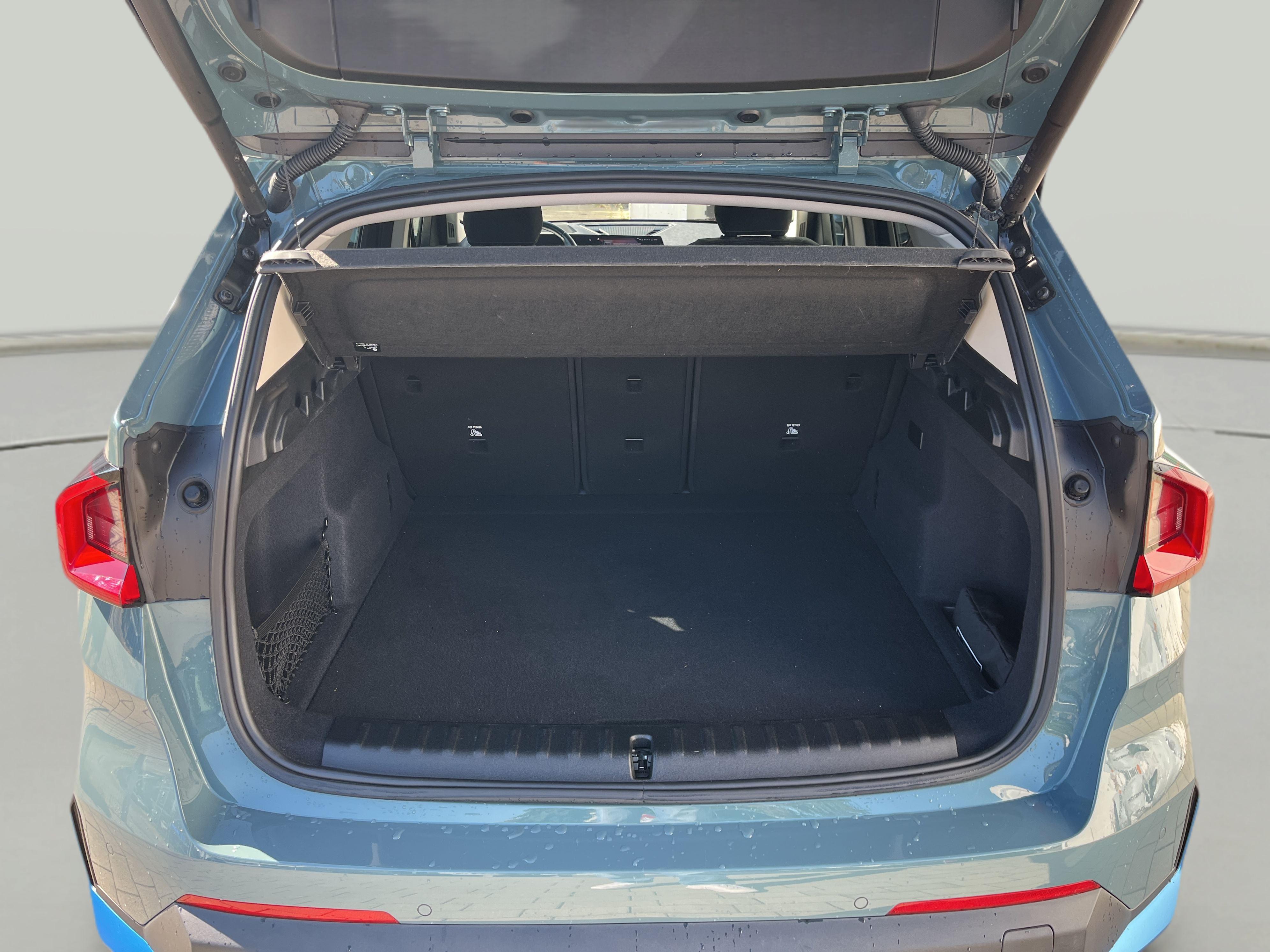 BMW iX1 – Bild 14