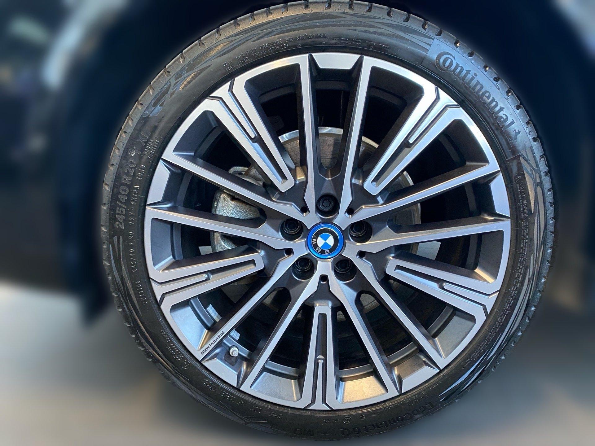 BMW iX2 – Bild 14
