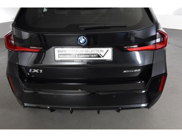 BMW iX1 – Bild 10