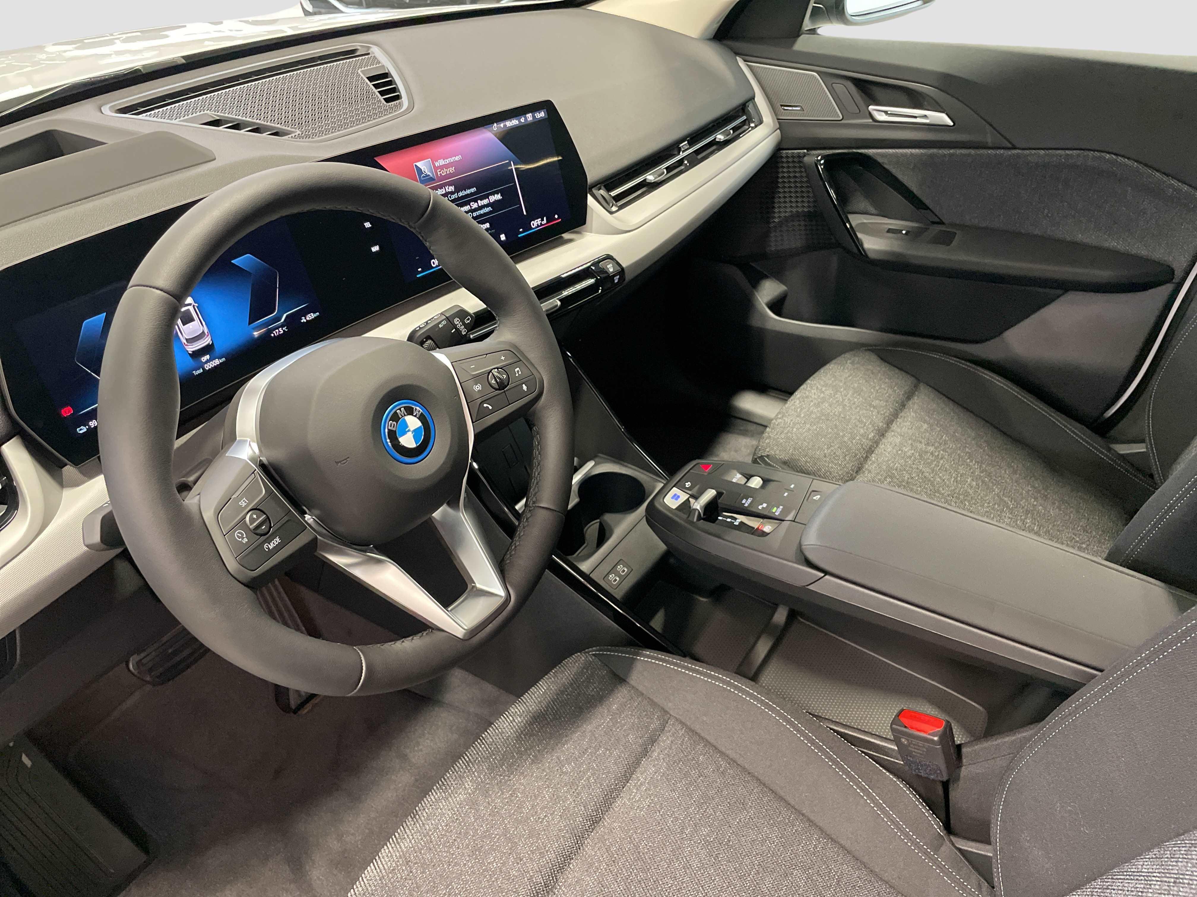 BMW iX1 – Bild 16