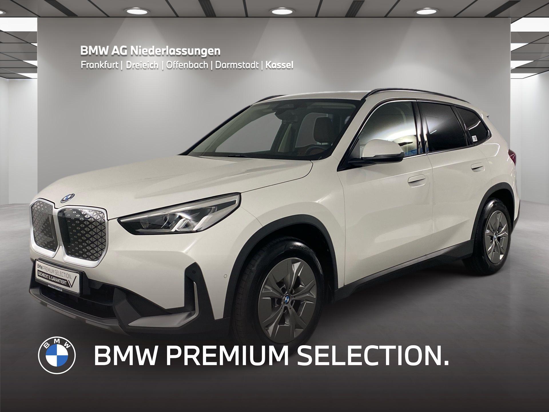 BMW iX1