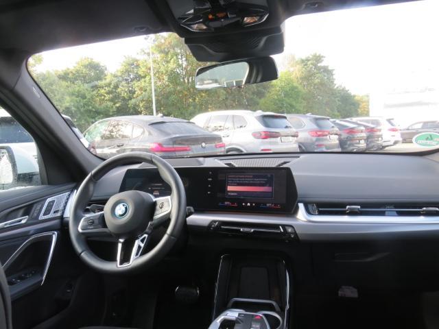 BMW iX1 – Bild 4