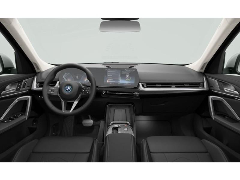 BMW iX1 – Bild 9