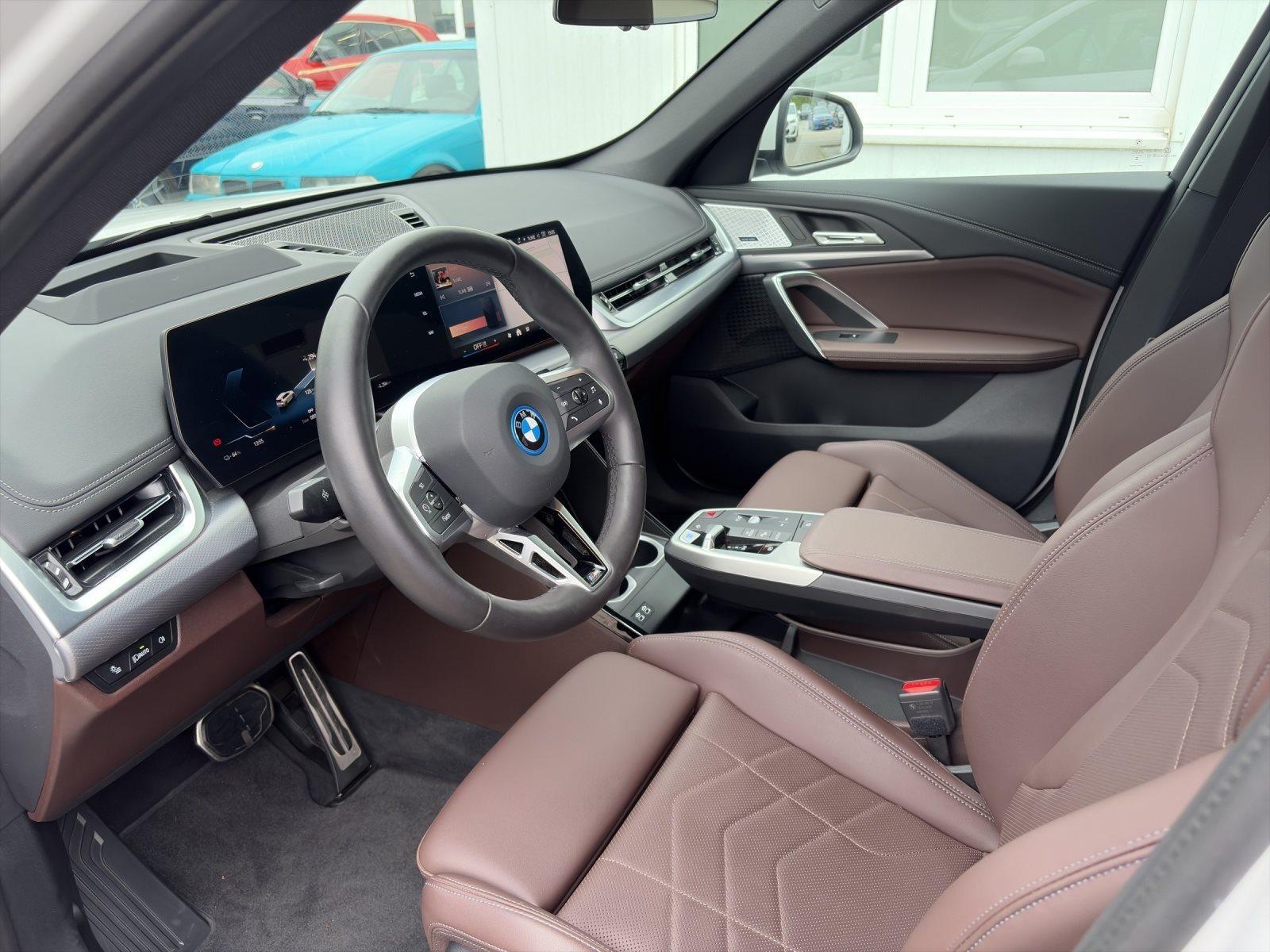 BMW iX1 – Bild 25