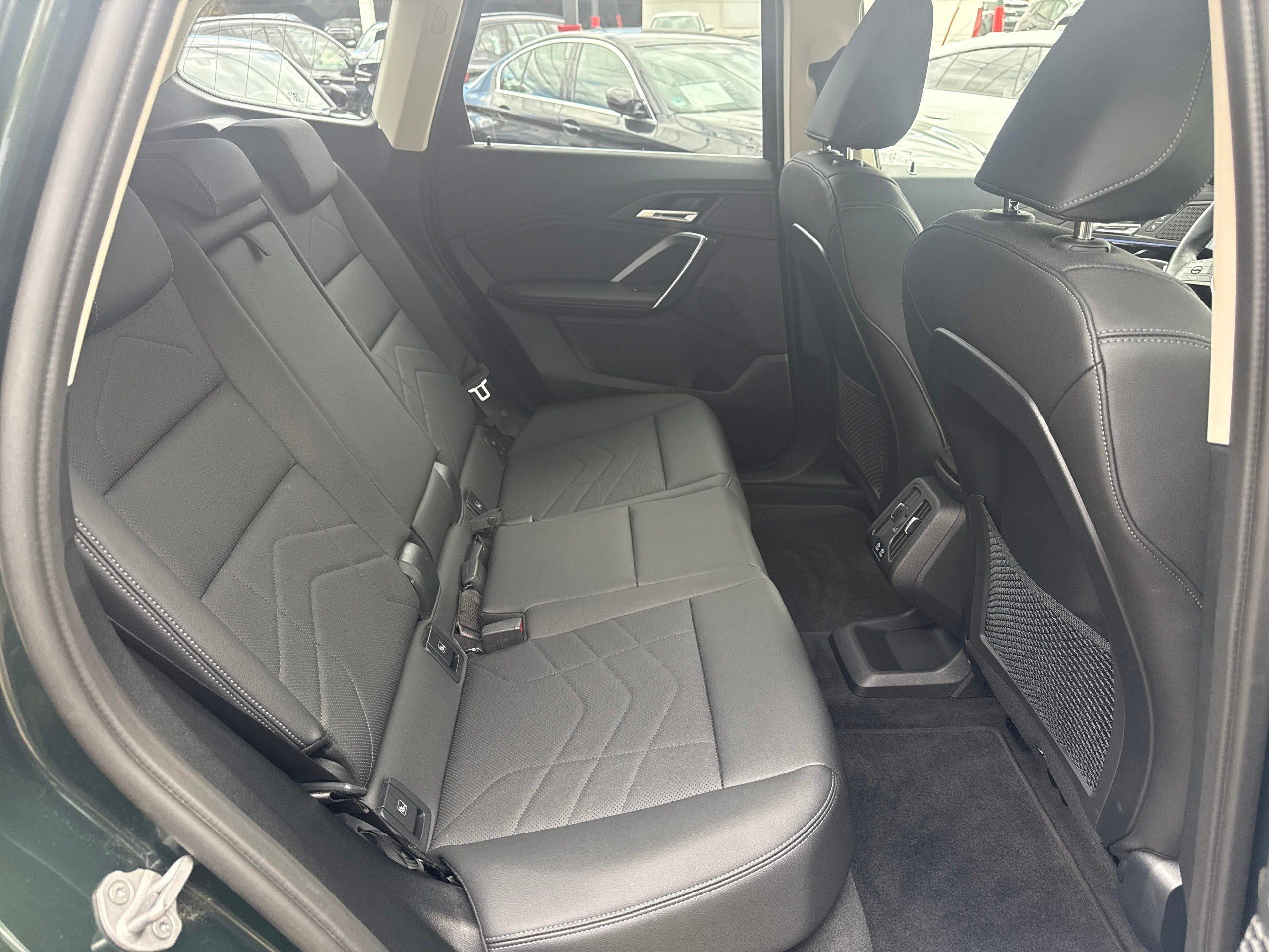BMW iX1 – Bild 13
