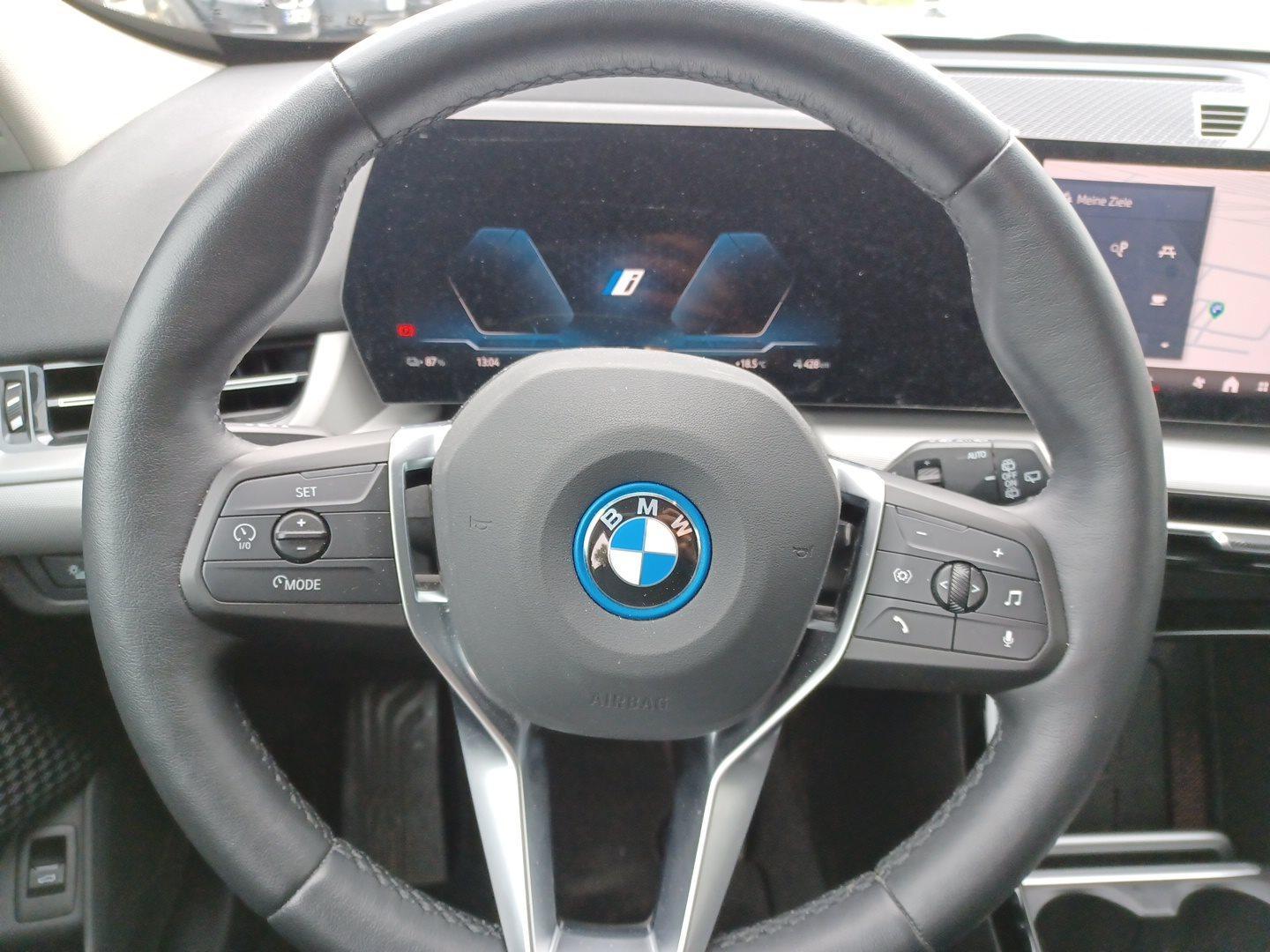 BMW iX1 – Bild 8