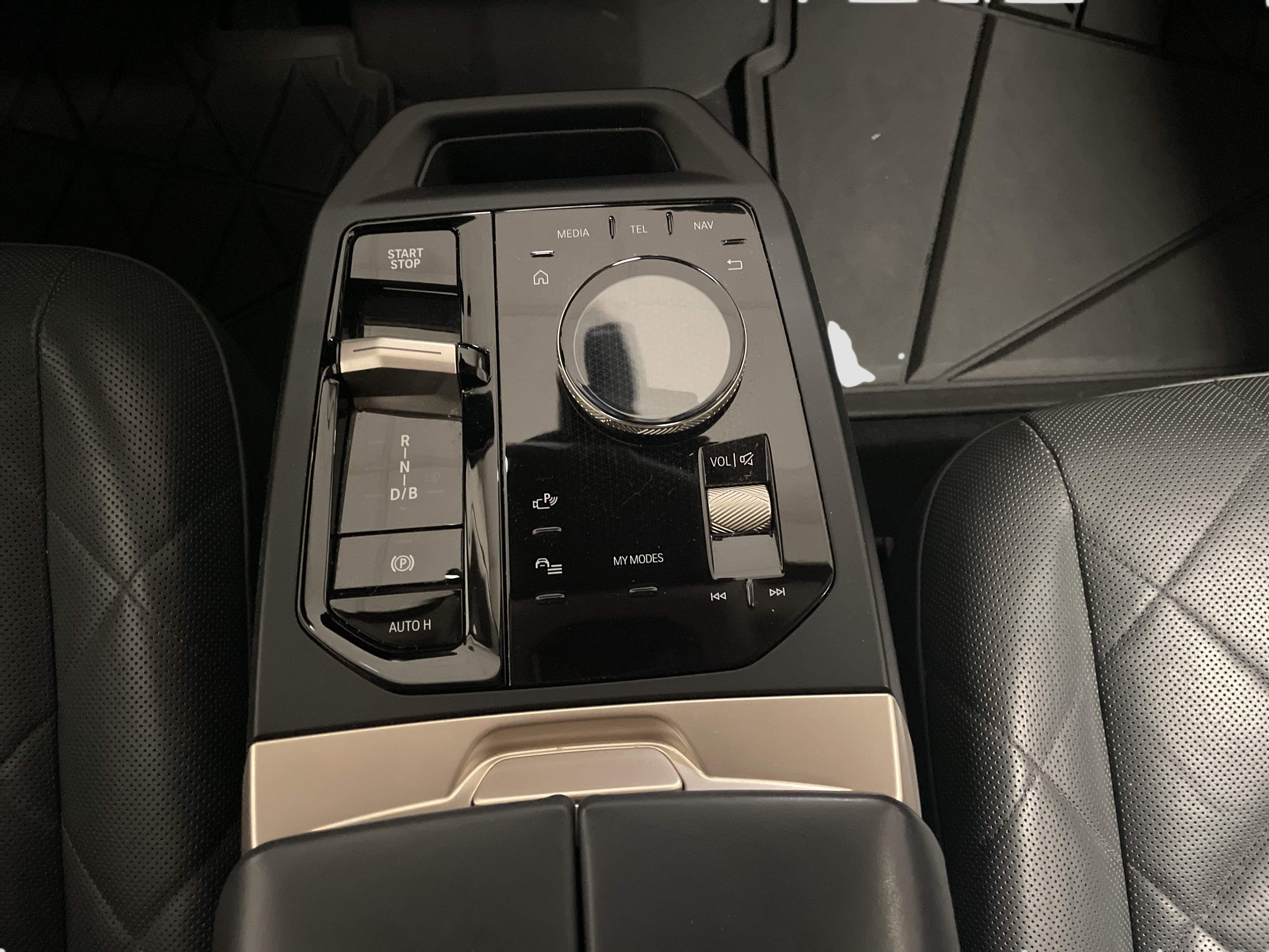 BMW iX – Bild 8