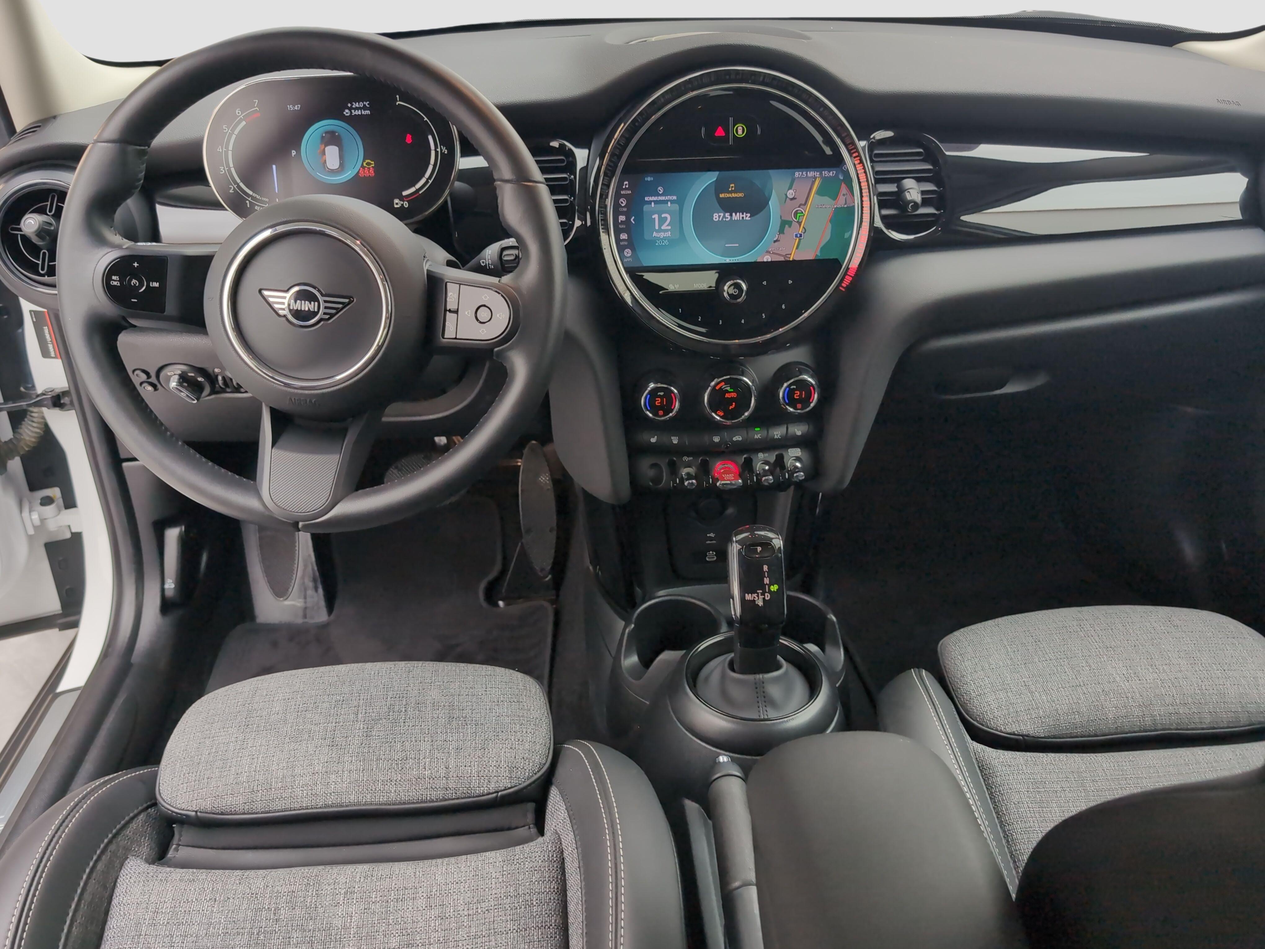 MINI Cooper 5-Türer – Bild 8