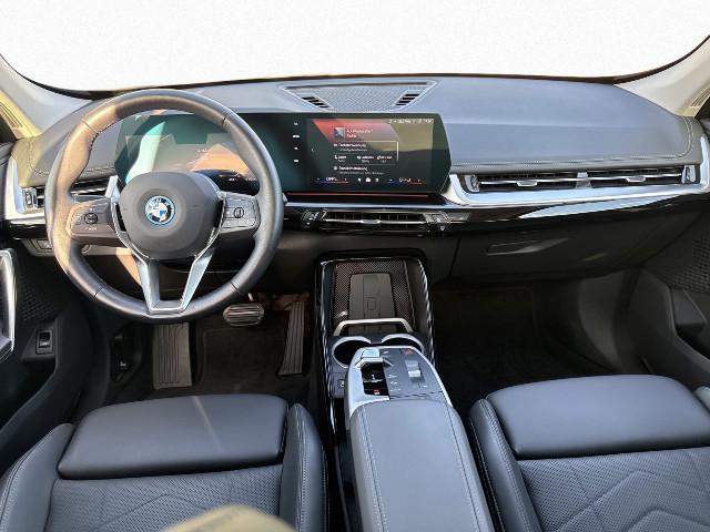 BMW iX1 – Bild 12
