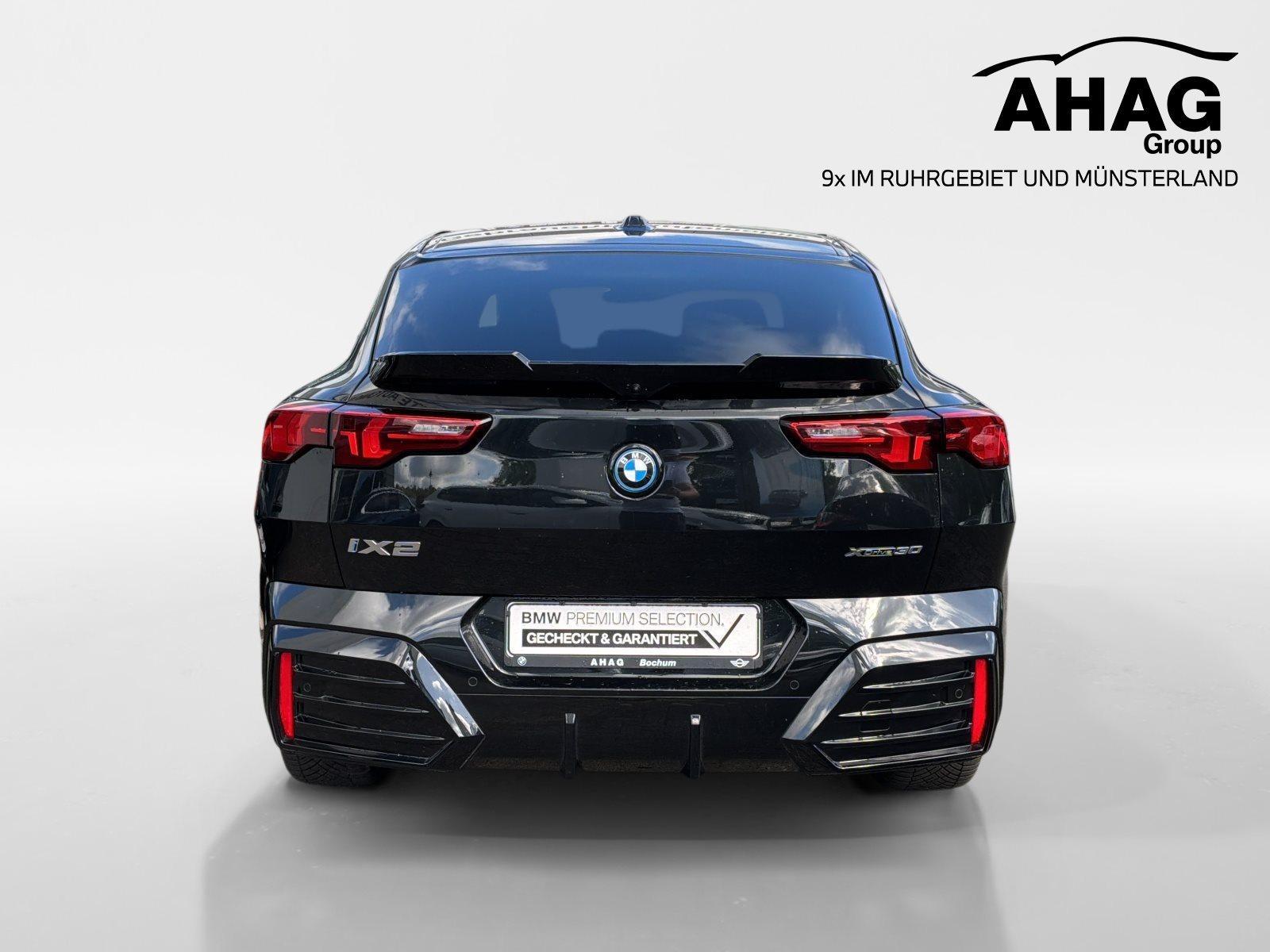 BMW iX2 – Bild 12