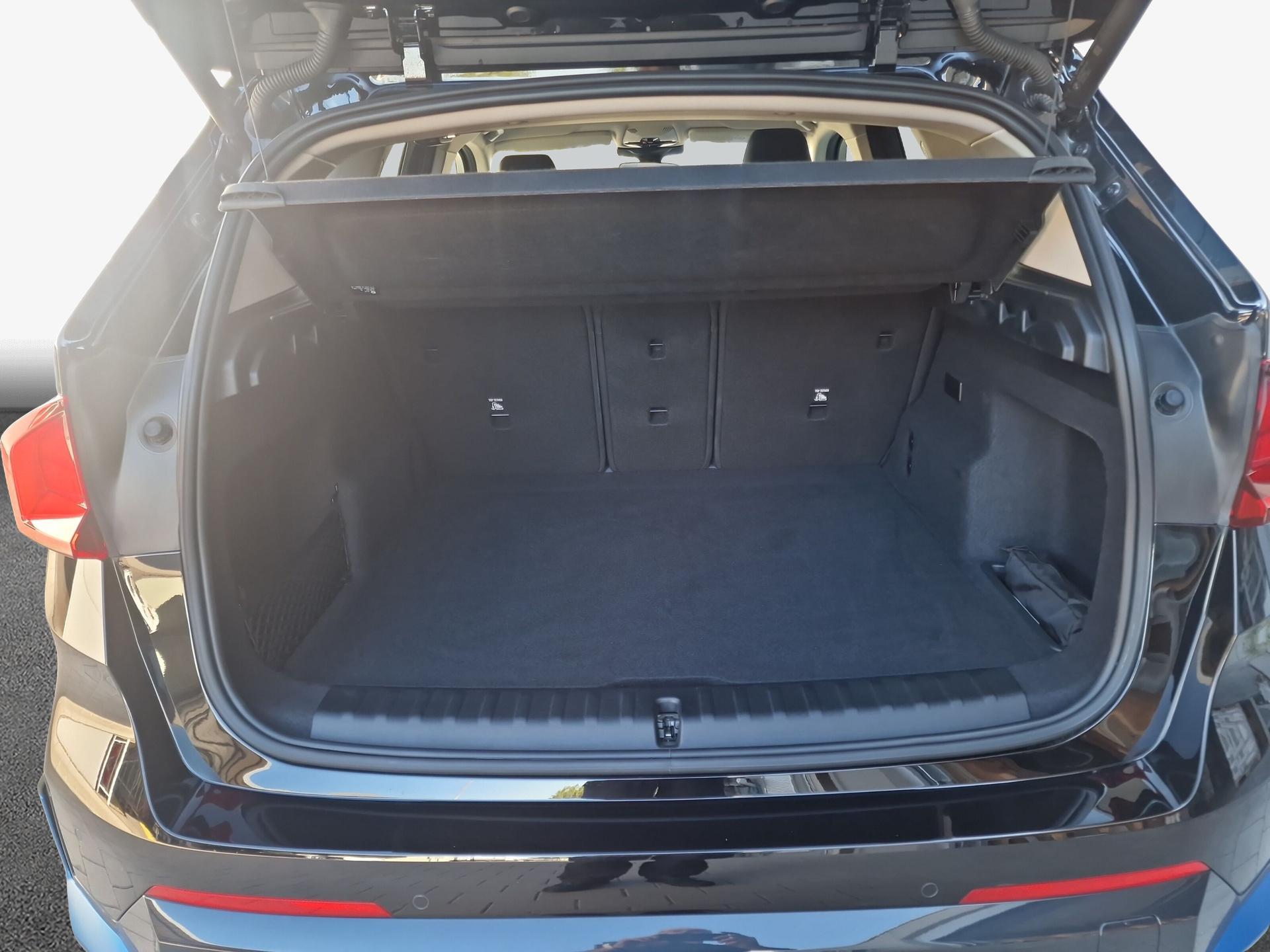 BMW iX1 – Bild 11