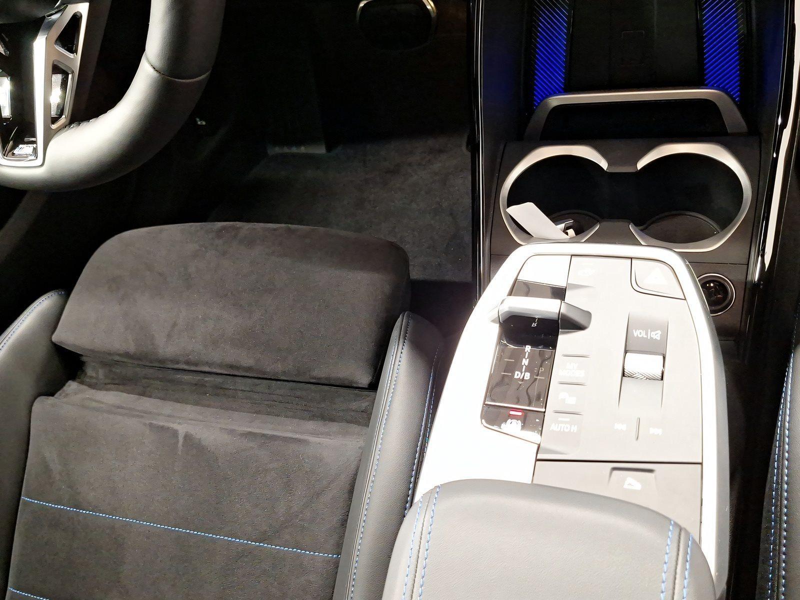 BMW iX2 – Bild 19