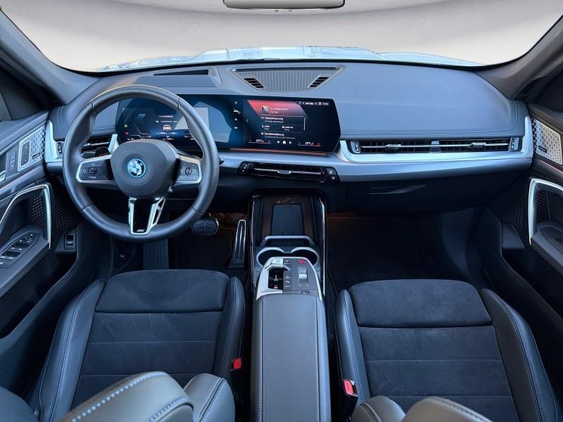 BMW iX1 – Bild 15