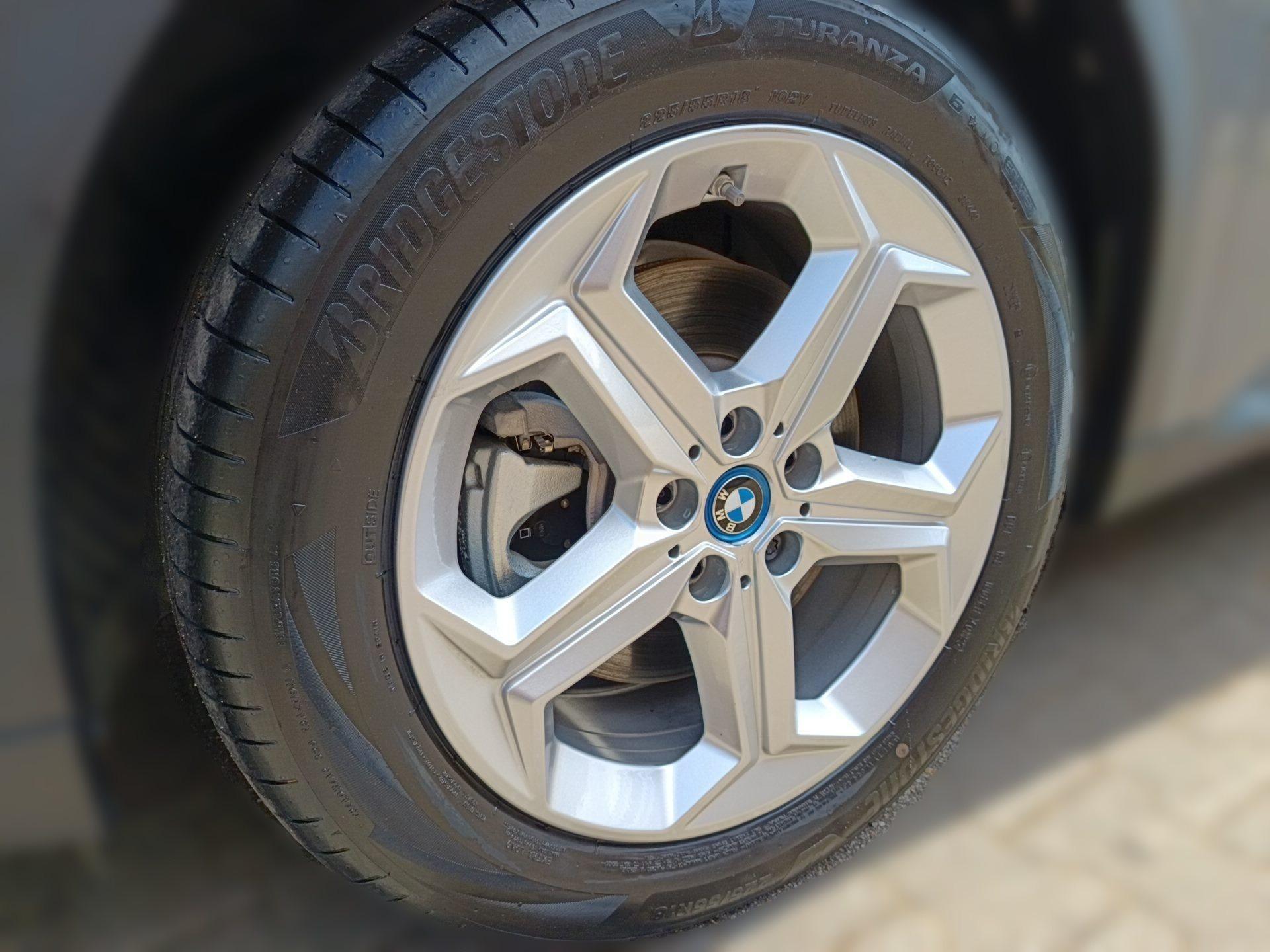 BMW iX2 – Bild 9