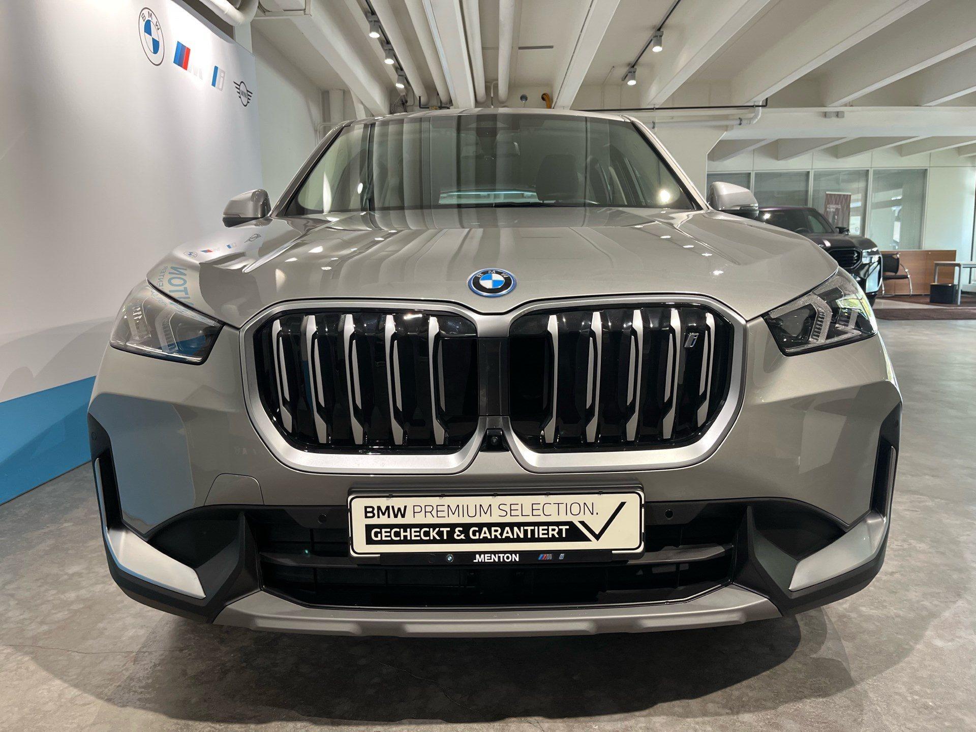BMW iX1 – Bild 12