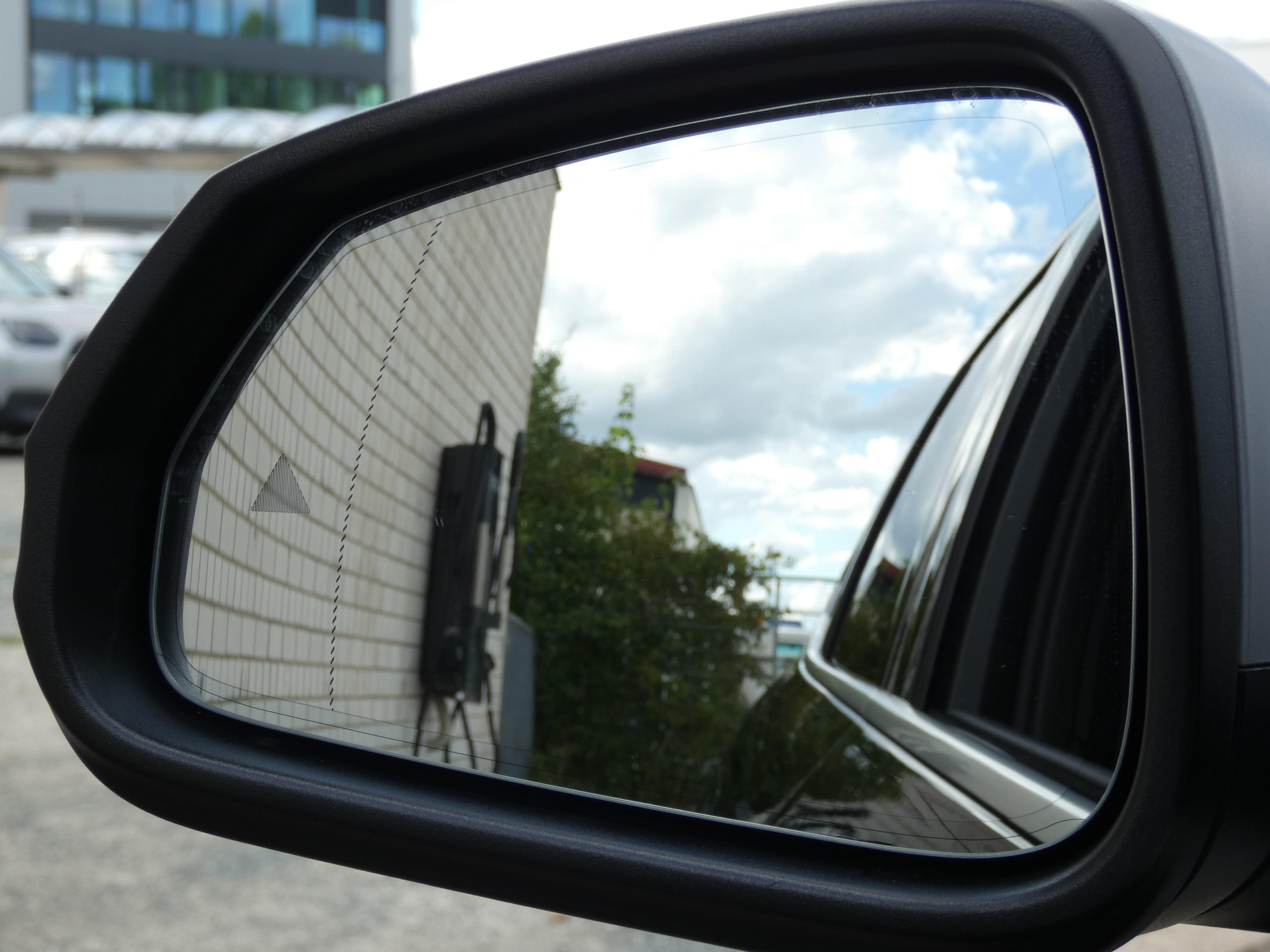 BMW iX1 – Bild 25