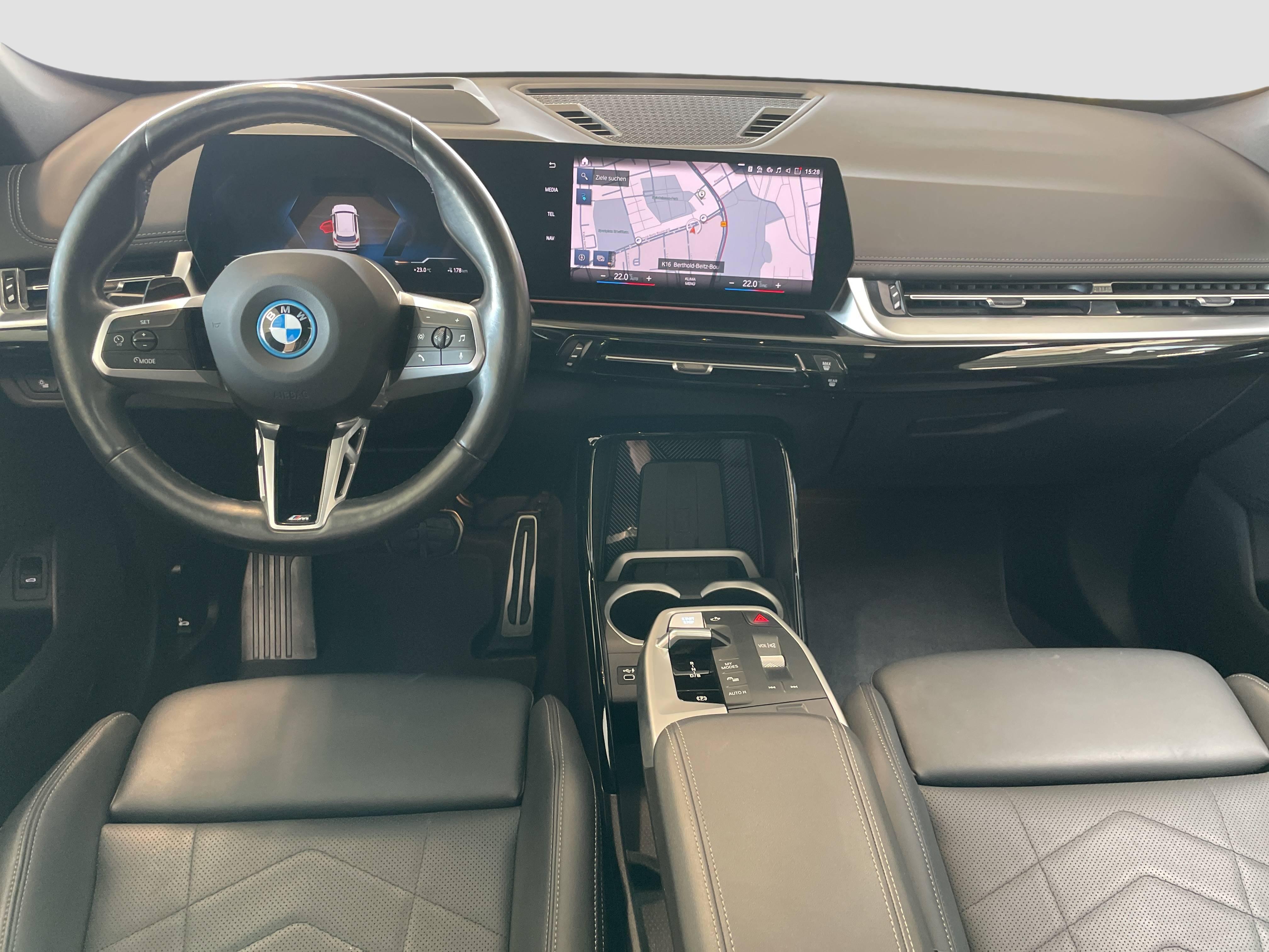 BMW iX1 – Bild 19