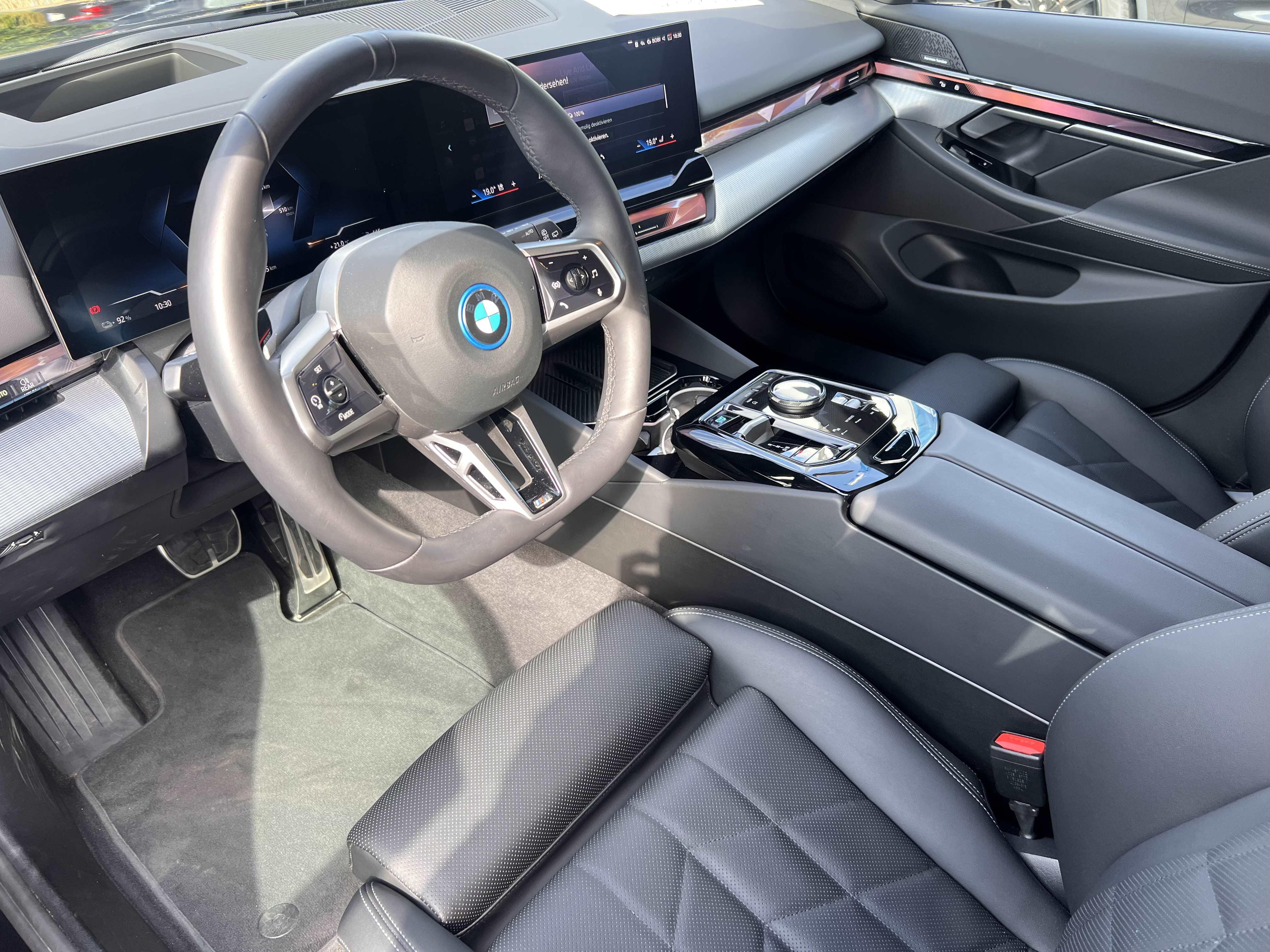 BMW i5 xDrive40 Touring 6