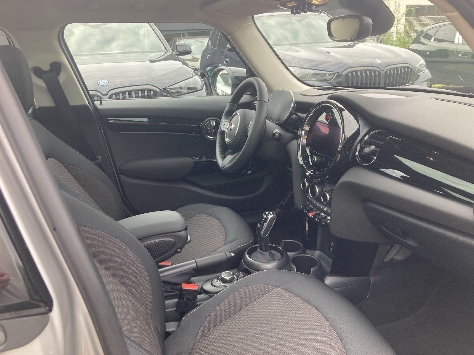 MINI Cooper 5-Türer – Bild 16