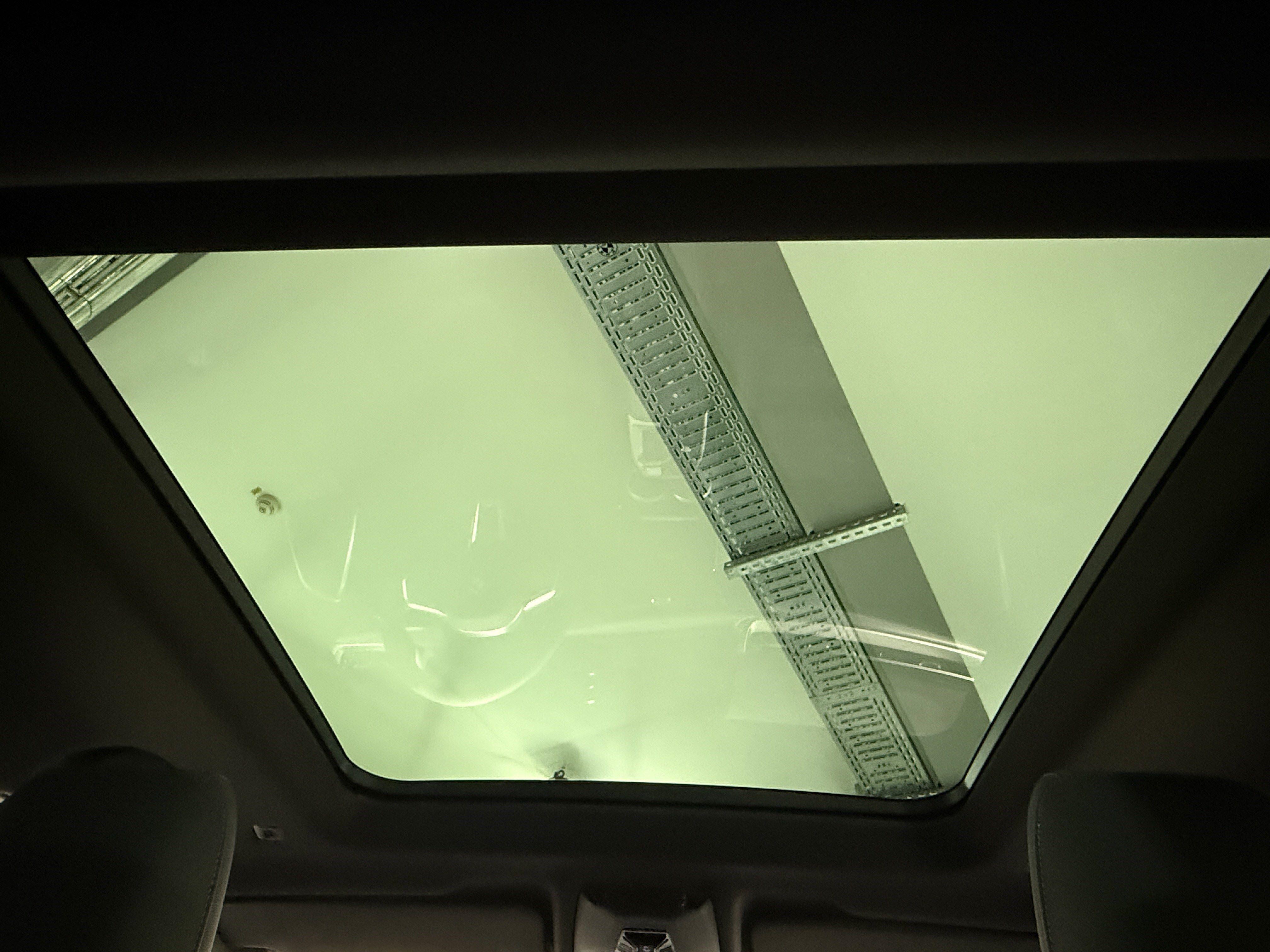 BMW iX2 – Bild 21