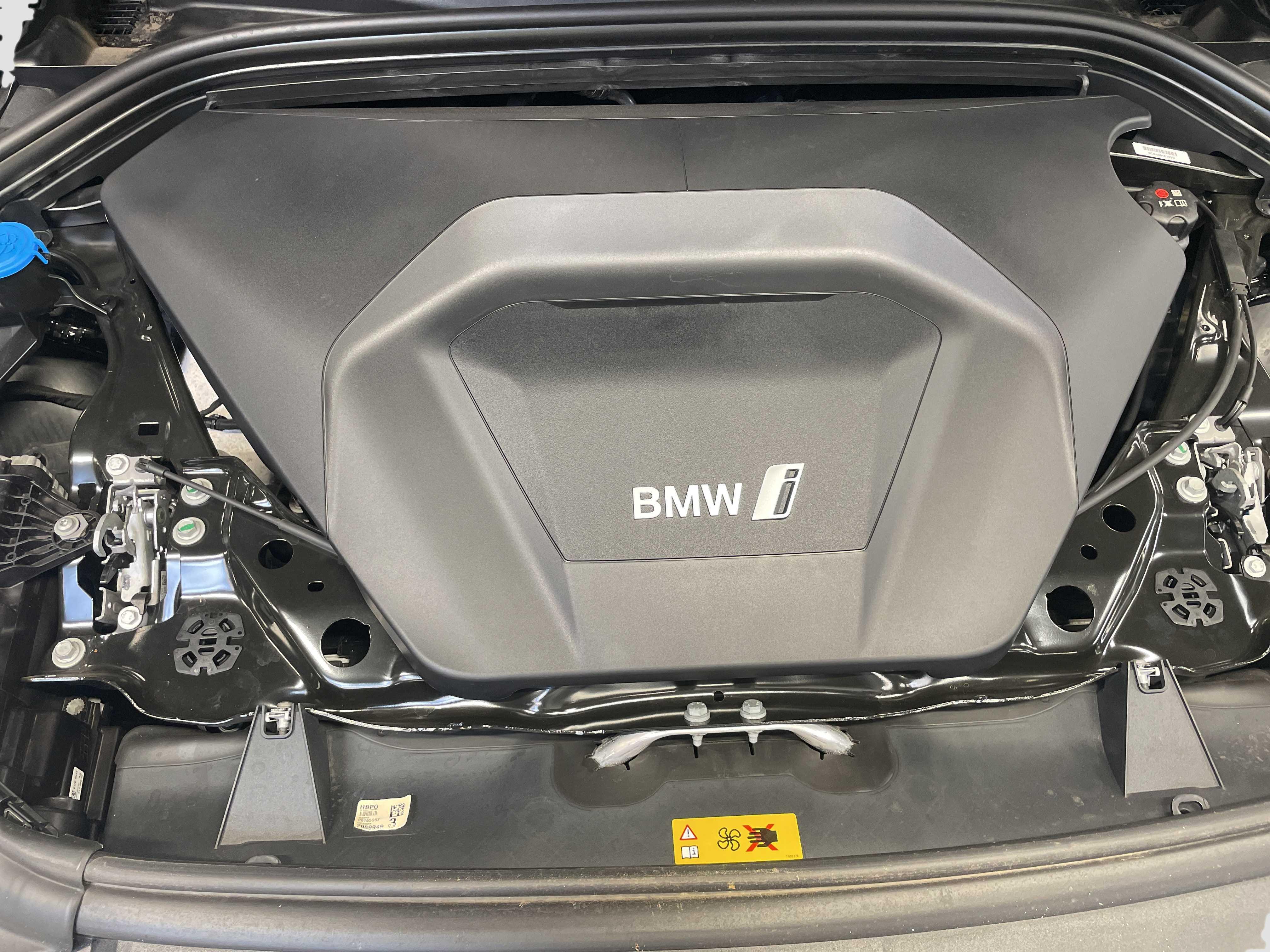 BMW iX1 – Bild 10