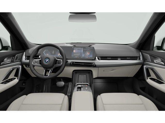 BMW iX1 – Bild 14