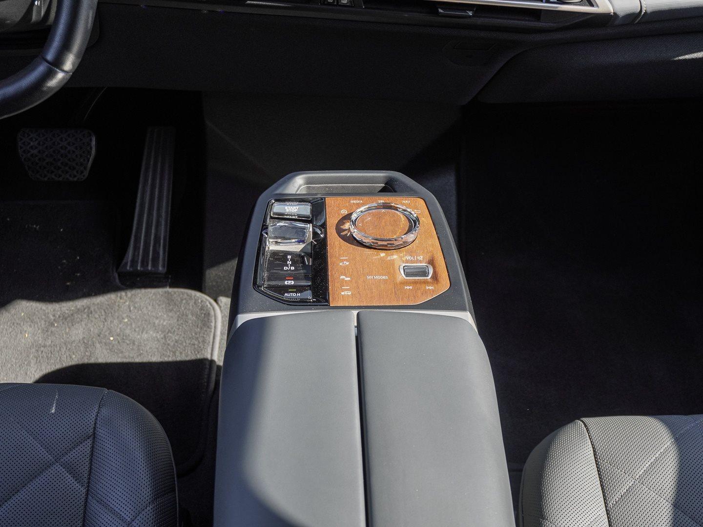 BMW iX – Bild 14