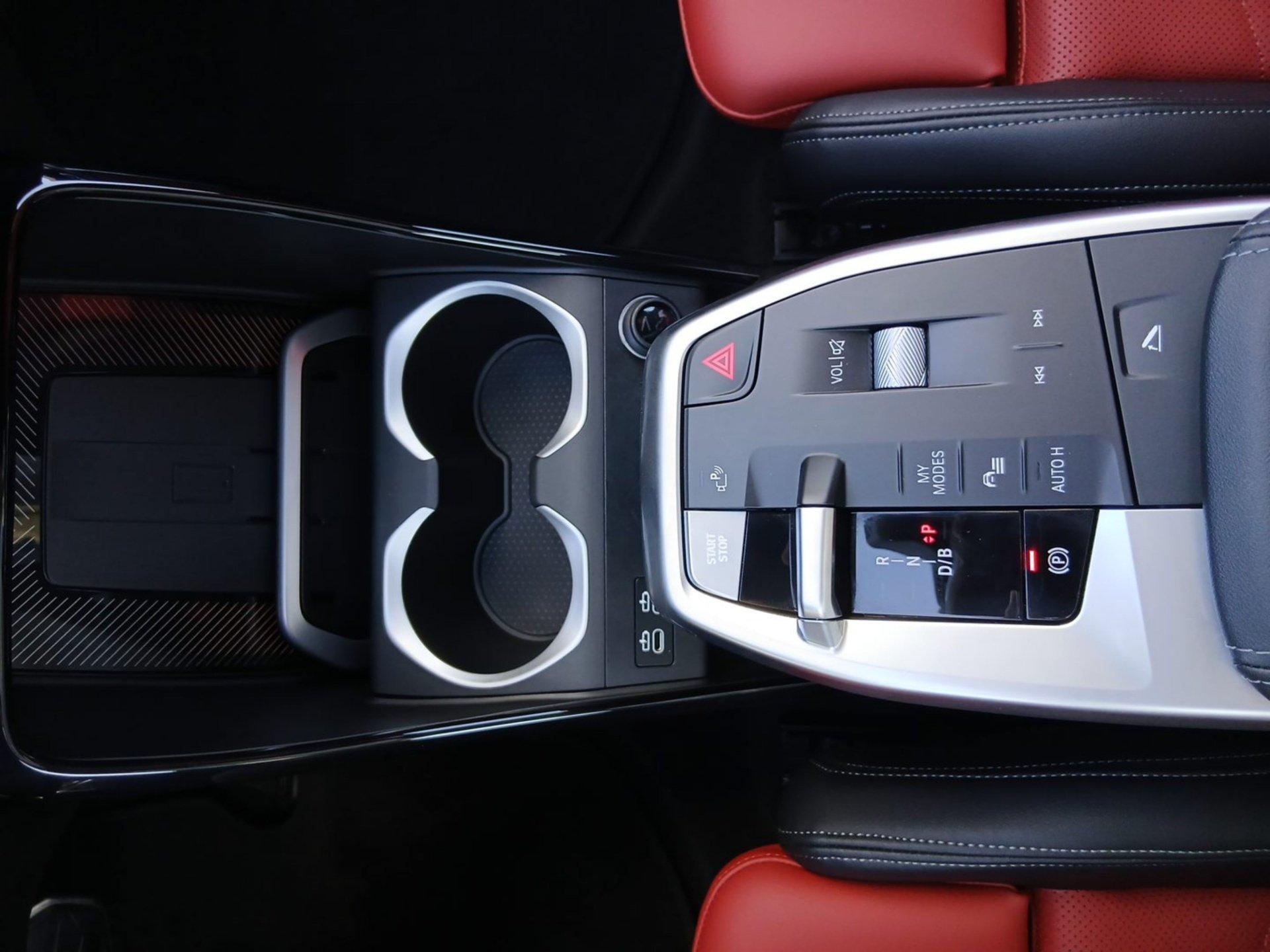 BMW iX1 – Bild 8