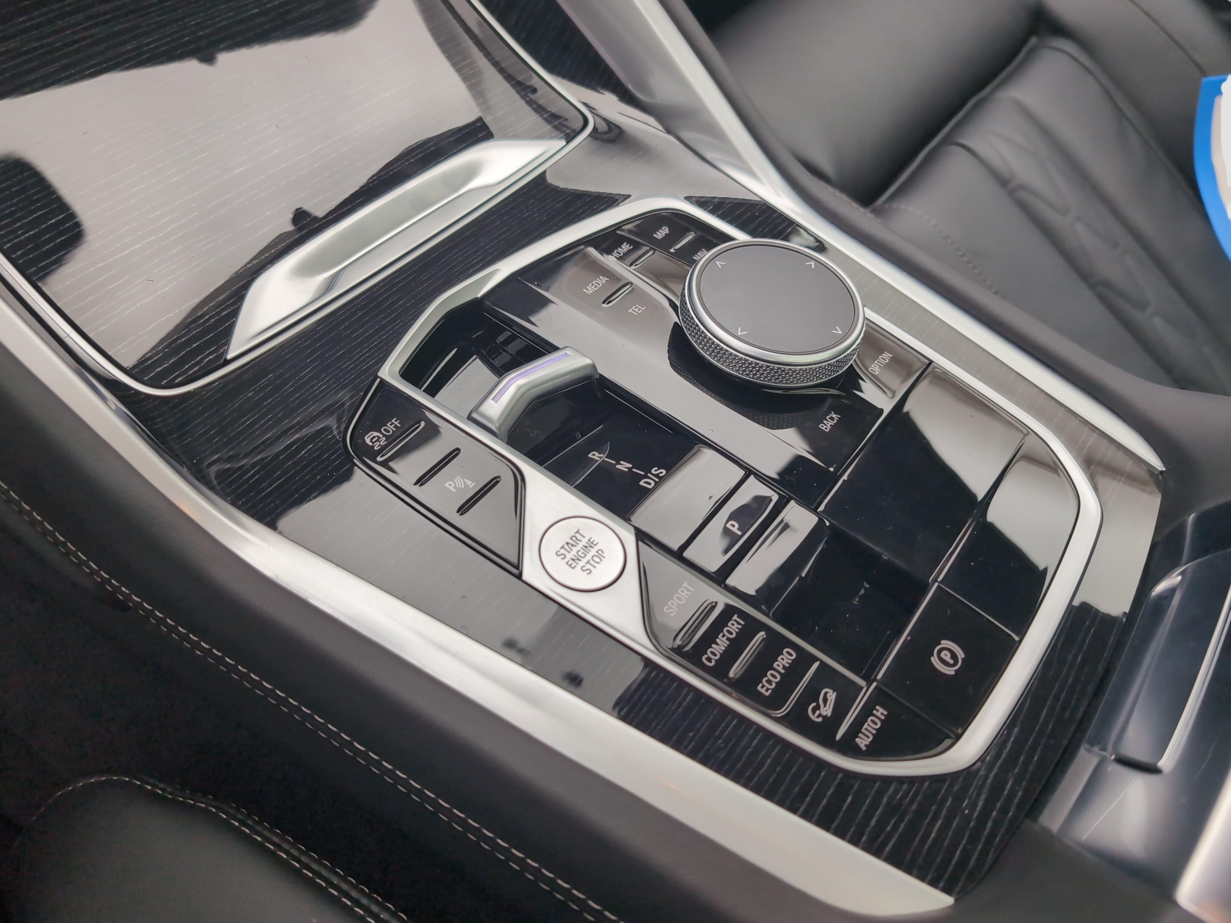 BMW X6 – Bild 17
