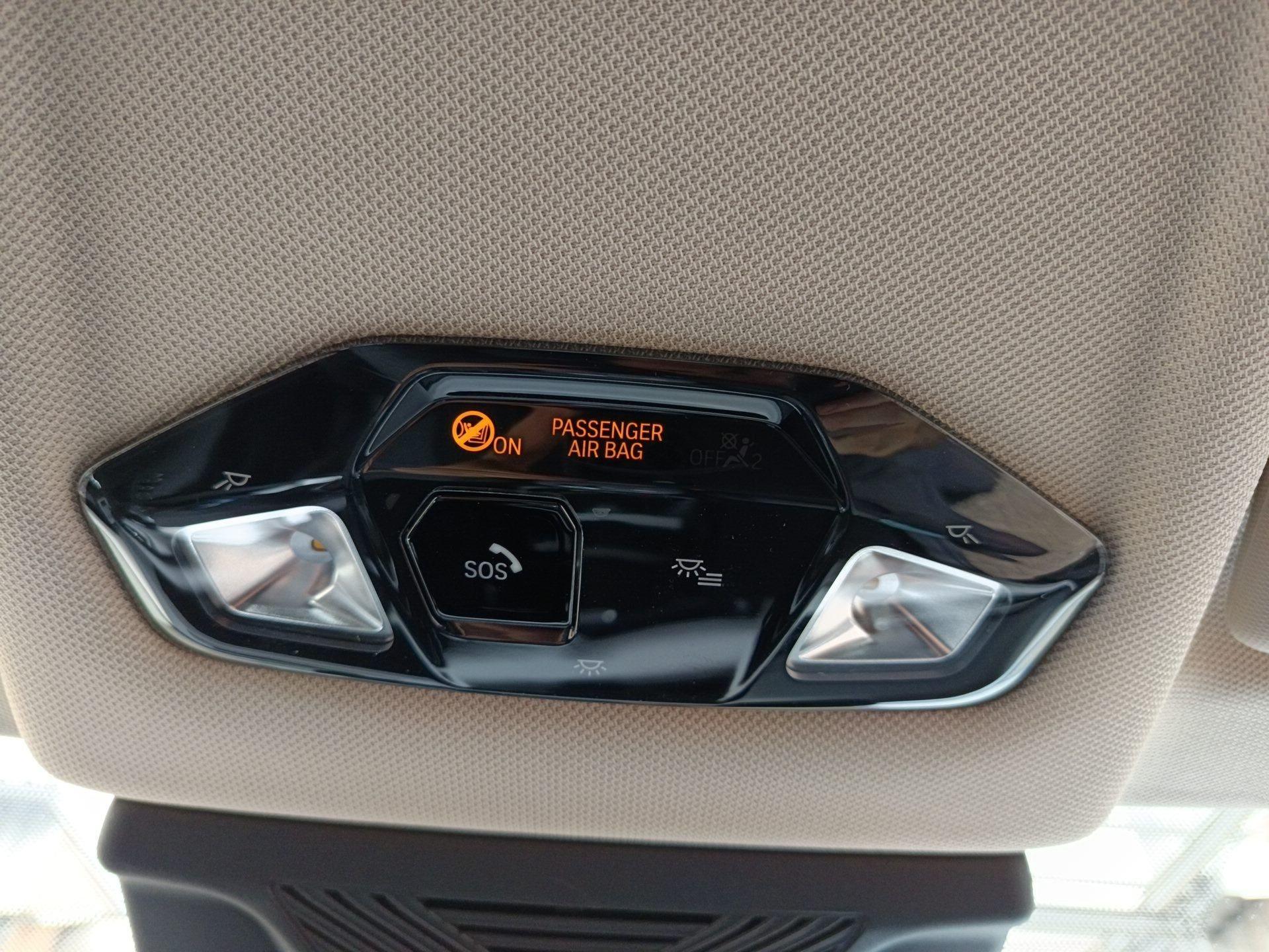 BMW iX2 – Bild 13