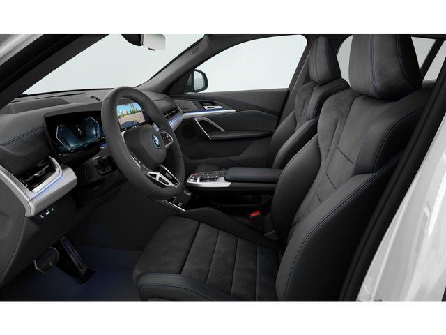 BMW iX2 – Bild 13