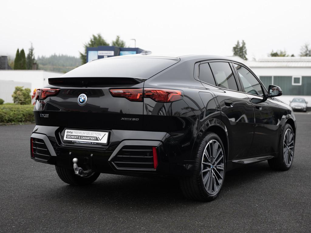 BMW iX2 – Bild 34
