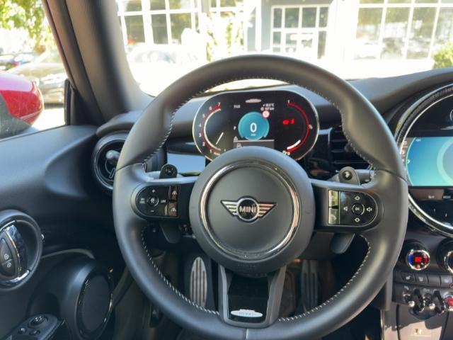 MINI MINI 2023