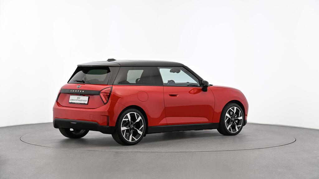 MINI Cooper E J01 HC0