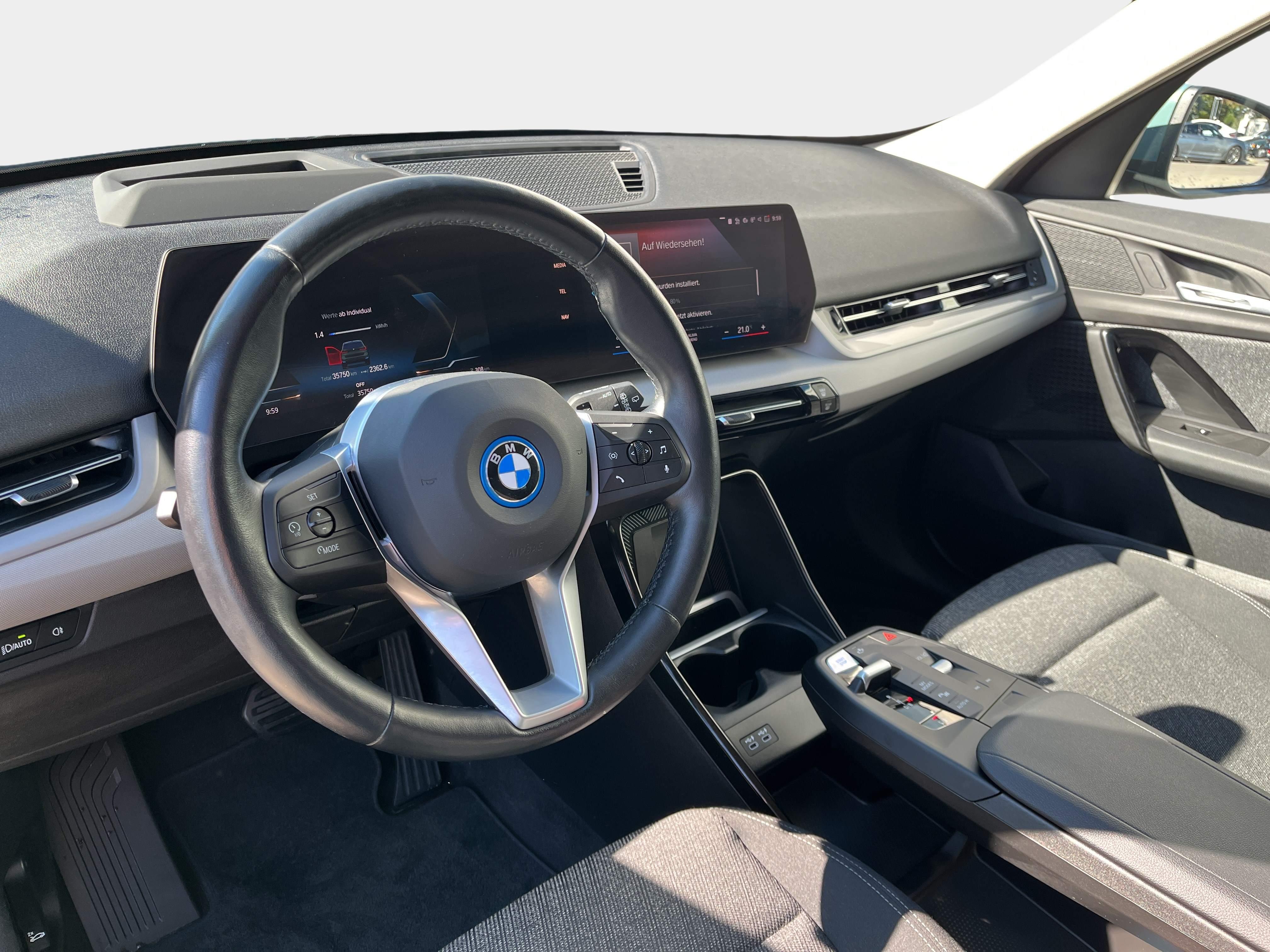 BMW iX1 – Bild 13