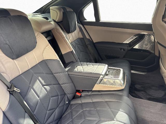 BMW i7 – Bild 13