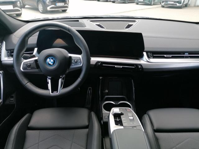 BMW iX2 – Bild 3