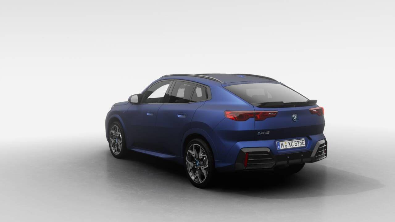 BMW iX2 – Bild 2